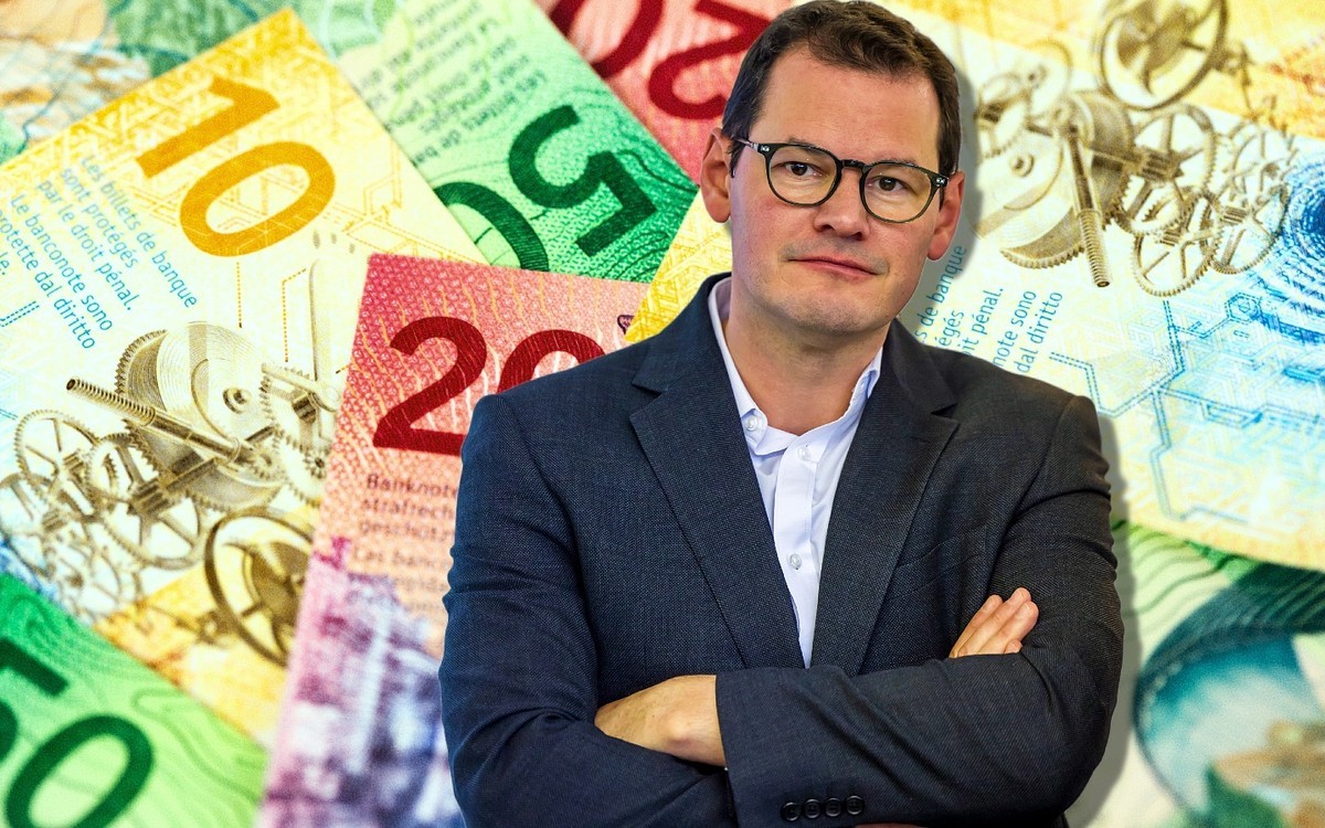 La justice pénale se penche sur le financement de la campagne de Pierre Maudet pour le Conseil d'Etat genevois en 2023. Le Ministère public a ouvert une procédure. Un suspect est prévenu de faux  ...