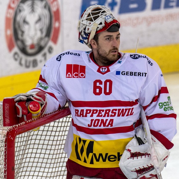 Rapperswils Goalie Melvin Nyffeler, waehrend dem Meisterschaftsspiel der National League, zwischen den SCL Tigers und dem SC Rapperwil-Jona Lakers, am Freitag 24. September 2021, im Ilfisstadion in La ...