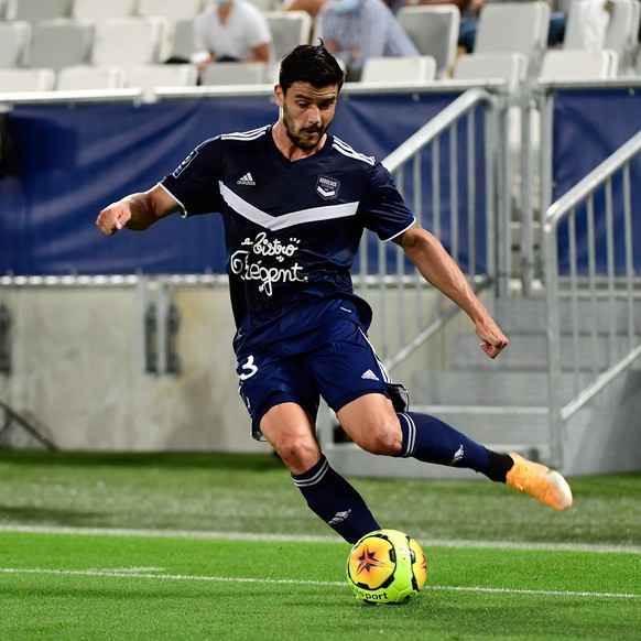 epa08662554 Girondins Bordeaux&#039;s player Loris Benito Souto in action during the French League 1 soccer match between Girondins Bordeaux and Olympique Lyonnais at the Matmut Atlantique Stadium in  ...