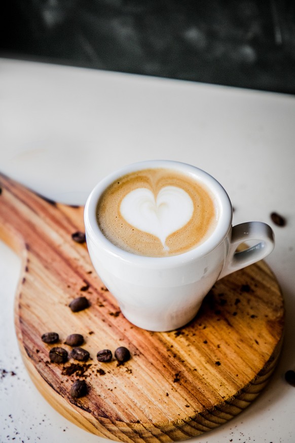Which is healthier: coffee or tea?  This is the winner