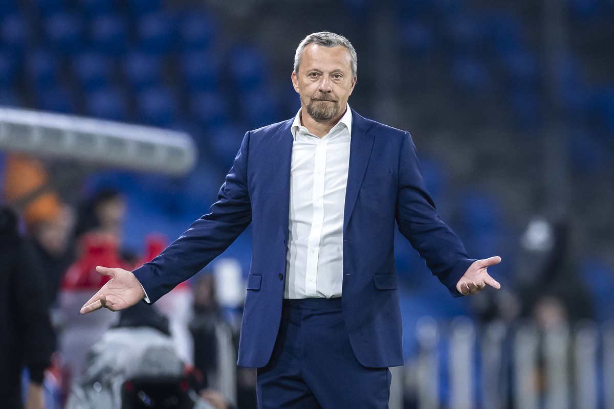 Trainer Slavisa Jokanovic (FCB) im Fussball Meisterschaftsspiel der Swiss Super League zwischen dem FC Basel 1893 und dem Grasshoppers Club Zuerich GC am Sonntag, 25. Oktober 2026 im Stadion St. Jakob ...