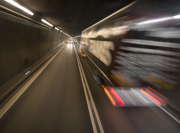 Der Gotthardtunnel war am Freitagabend in beiden Richtungen gesperrt. (Archivbild)