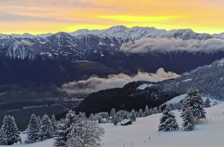 Untervaz Airbnb mit Wellness Hotpot Schweiz Rauszeit