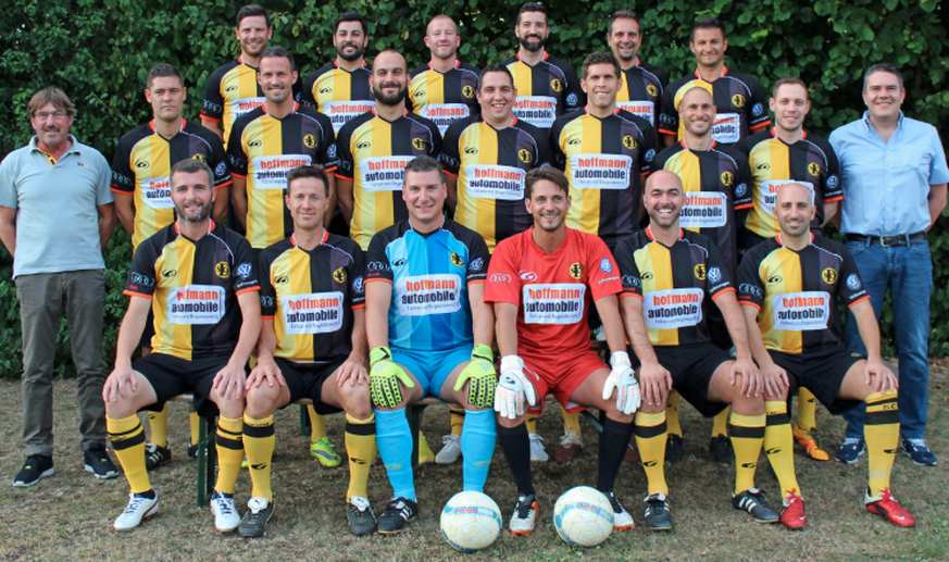 Das Mannschaftsfoto der Senioren des SC Dornach. Mit dabei sind gleich drei ehemalige Schweizer Nati-Spieler.