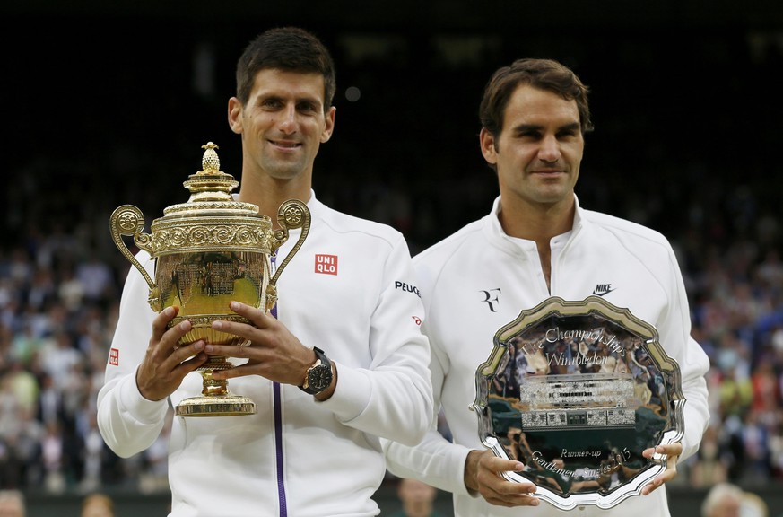 Hat uns gehörig den Sonntag vermiest: Roger Federer unterliegt Novak Djokovic im Wimbledon-Final.