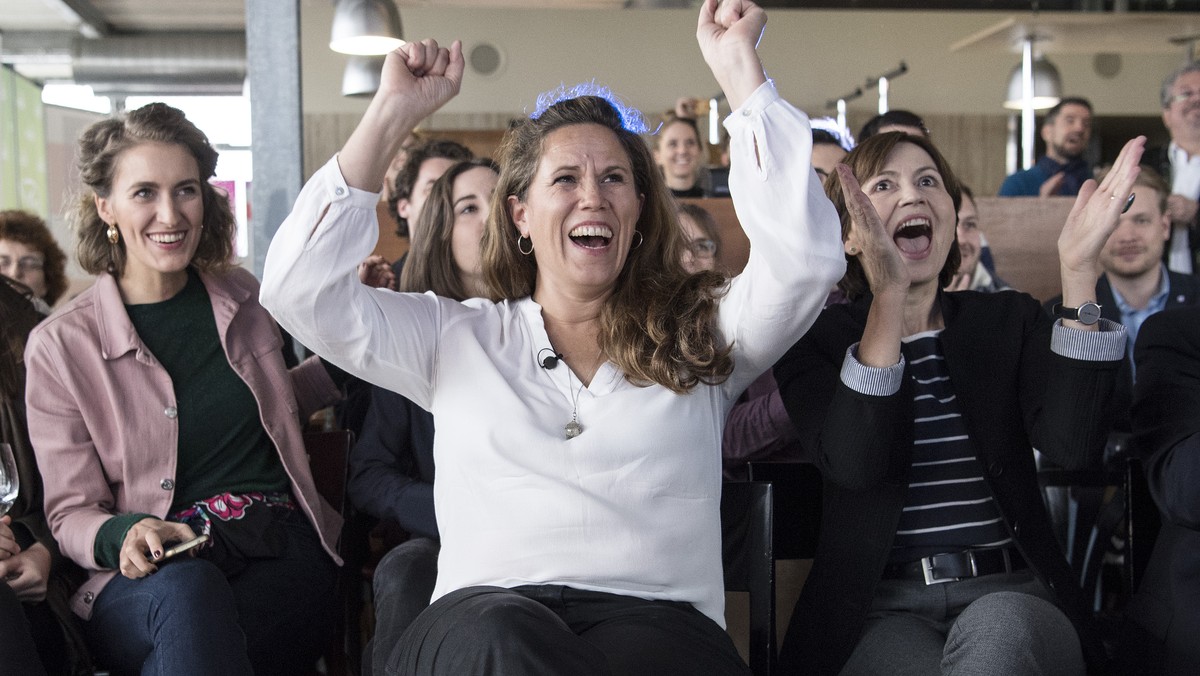 Flavi Kleiner, Co-Praesidentin Operation Libero, Andrea Huber, Allianz der Zivilgesellschaft Schutzfaktor M und Regula Rytz, Nationalraetin Gruene-BE, von links, vom Nein-Buendnis zur Selbstbestimmung ...