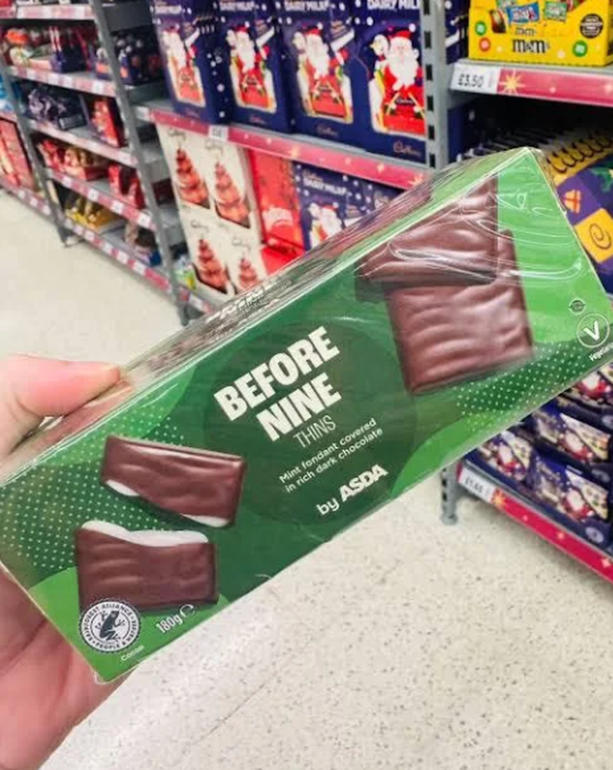 Lustige Fails: Before Nine statt After Eight