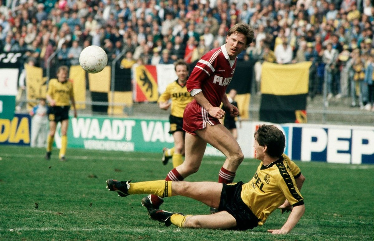 Servette - YB John Eriksen 1988 Servette - YB John Eriksen 1988 (Photo by Blick Sport/RDB/ullstein bild via Getty Images)