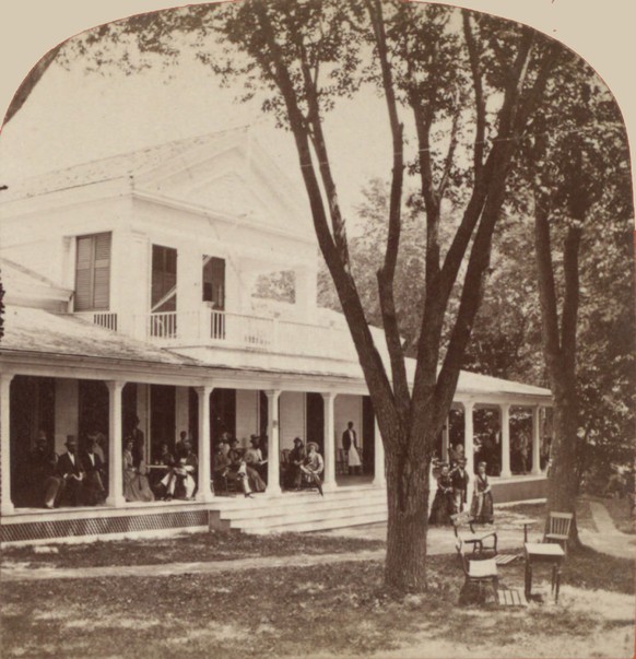 Moon&#039;s Lake House Saratoga Springs New York 1896 restaurant essen food chips pommes chips snack USA history retro https://en.wikipedia.org/wiki/Moon%27s_Lake_House#/media/File:Moon&#039;sLakeHous ...