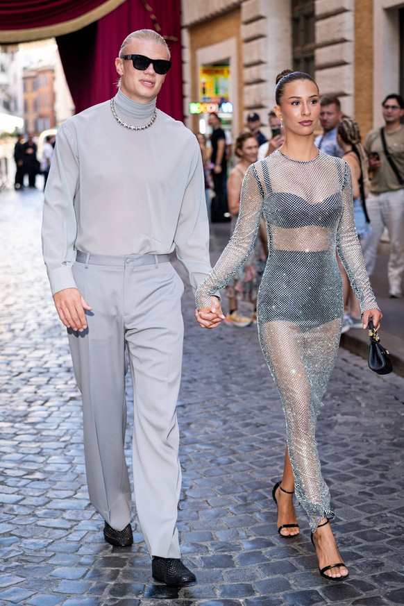 Guests outside of the Dolce &amp; Gabbana fashion show at Castel SantAngelo in Rome, Italy, on 15 July 2025. Erling Haaland outside of the Dolce &amp; Gabbana fashion show at Castel SantAngelo in Rome ...