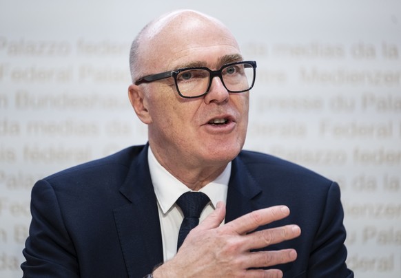 Der neu gewaehlte Bundesrat Martin Pfister spricht waehrend der traditionellen Medienkonferenz nach seiner Wahl in den Bundesrat, am Mittwoch, 12. Maerz 2025 in Bern. (KEYSTONE/Alessandro della Valle)