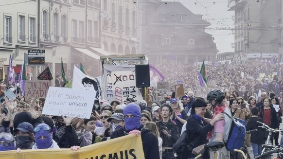 Frauendemo_Bern_BE_