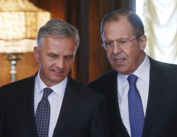 Aussenminister Didier Burkhalter mit seinem russischen Kollegen Sergej Lavrow.