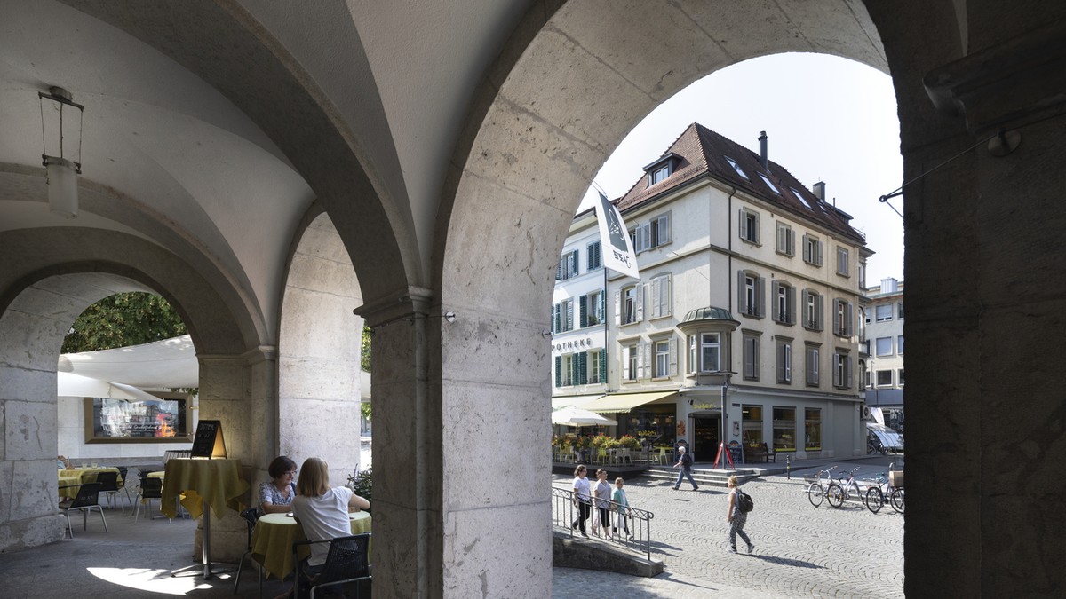 Arcades of the "Choufhuesi" in the old town of Langenthal, in the Canton of Bern, Switzerland, on September 19, 2018. (KEYSTONE/Gaetan Bally)

Der Bogengang des "Choufhuesi" in der ...