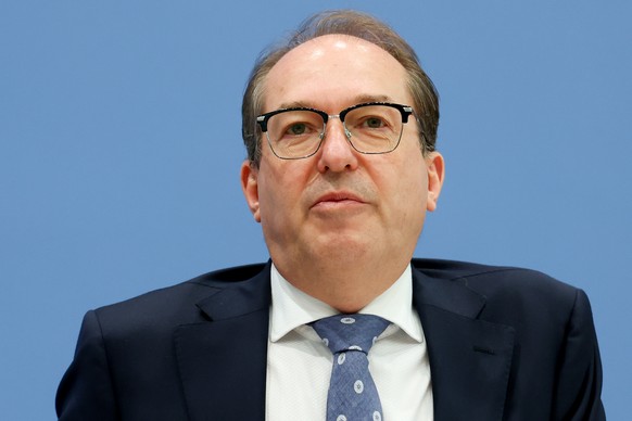 epa12517680 German Federal Minister of the Interior Alexander Dobrindt attends a press conference presenting the Federal Office for Information Security (BSI) Status Report 2025 in Berlin, Germany, 11 ...