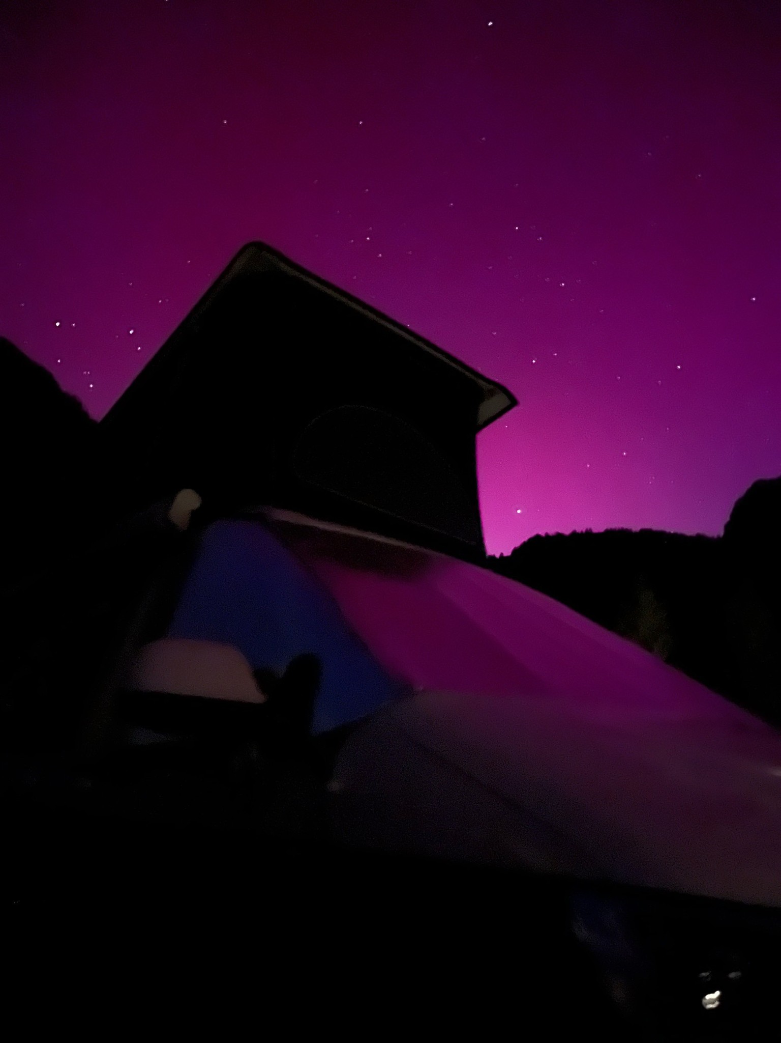 Camping unter Nordliecht im Diemtigtal