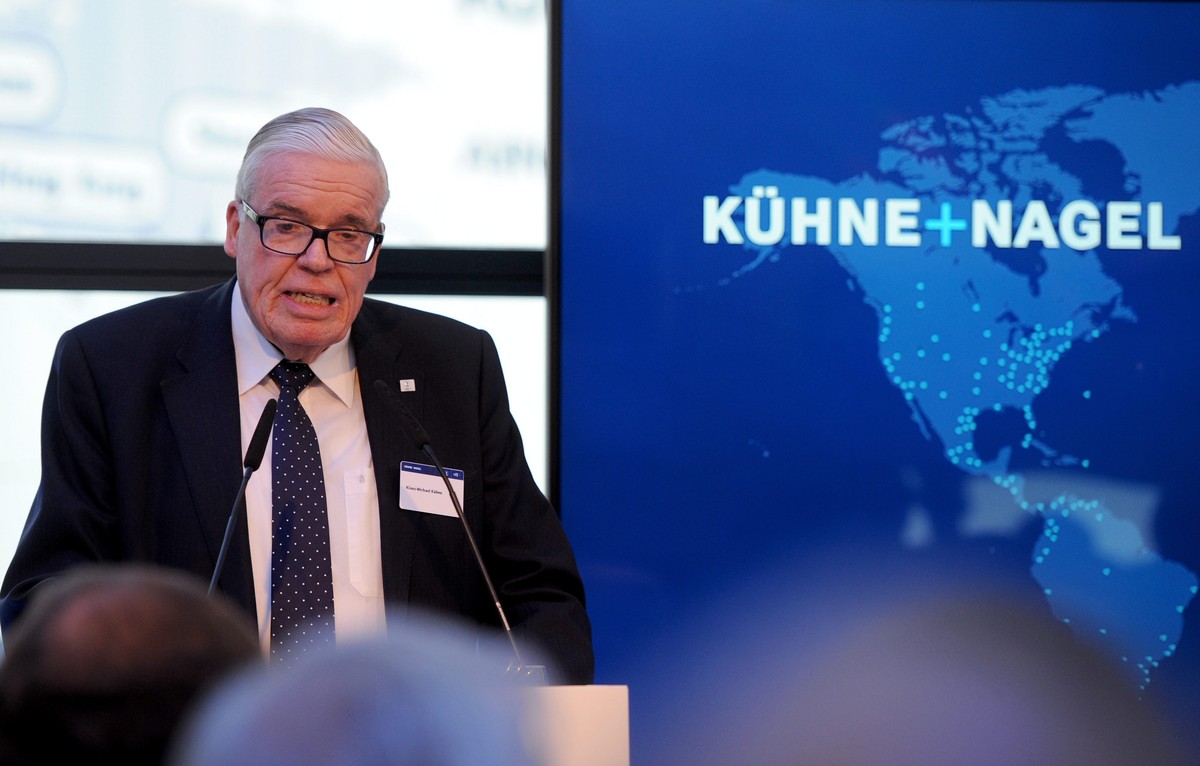 epa04591090 Klaus-Michael Kuehne, majority shareholder of logistics company Kuehne+Nagel and grandchild of the company's founder, delivers a speech during the celebrations for the company's  ...
