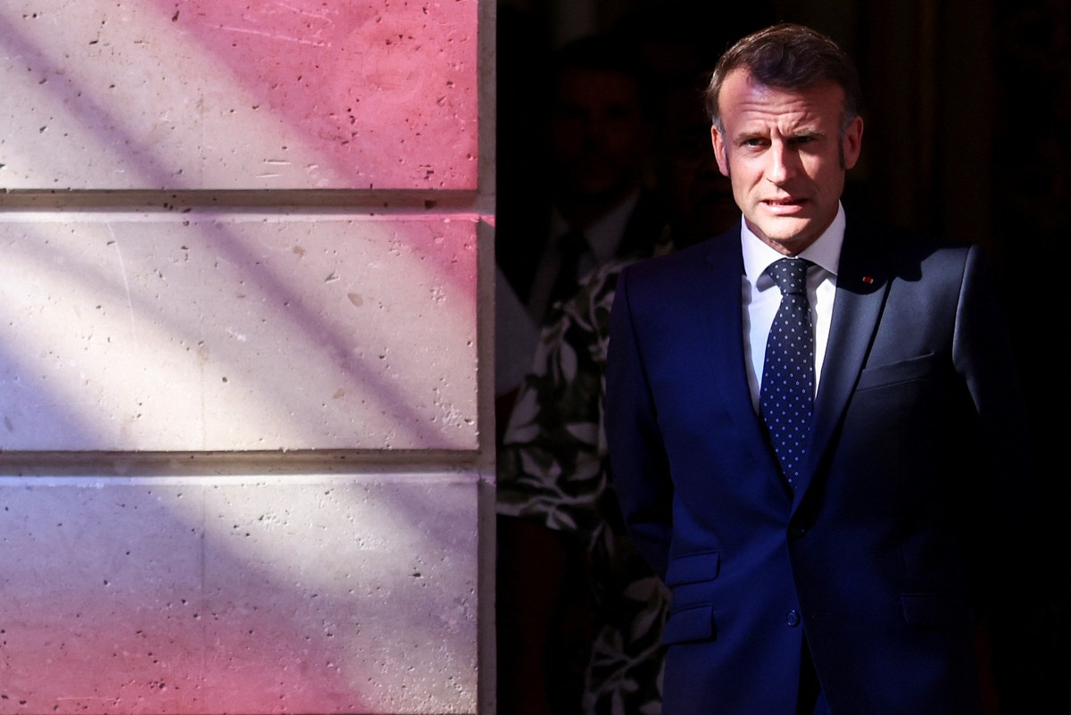epa12234389 French President Emmanuel Macron looks on before a meeting with New Caledonia's elected officials and state representatives at the Elysee Palace in Paris, France, 12 July 2025. The Fr ...