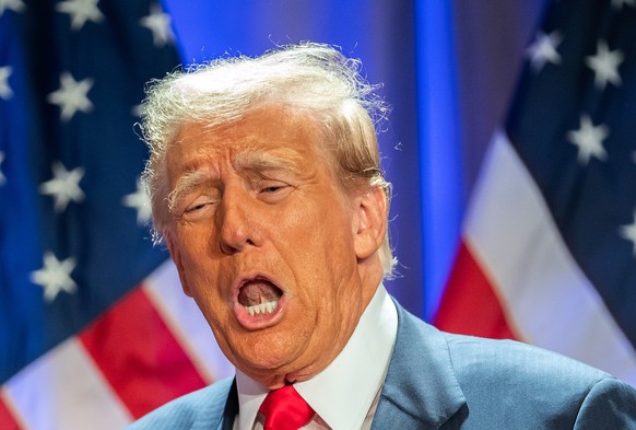 epa11719536 US President-elect Donald Trump gestures during a meeting with House Republicans at the Hyatt Regency hotel in Washington, DC, USA, 13 November 2024. EPA/ALLISON ROBBERT / POOL