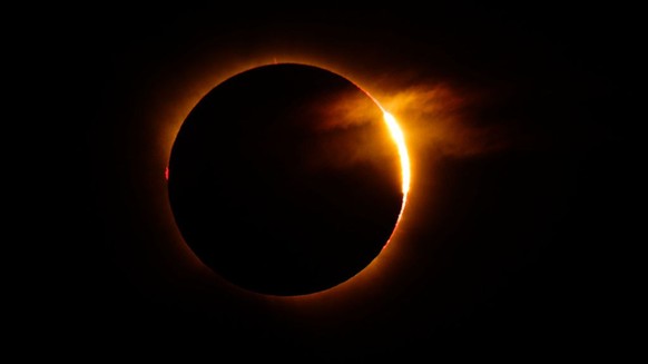 <p>Selten und atemberaubend: Die totale Sonnenfinsternis über Spanien.</p>