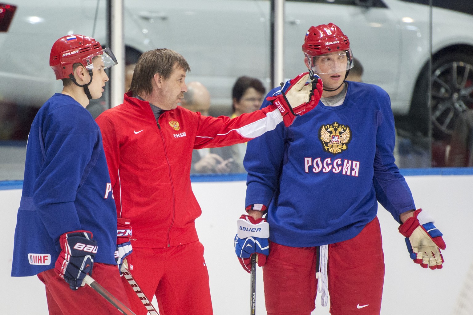 Russland wird unter dem neuen Trainer Oleg&nbsp;Znaroks wohl defensiv gegen die Schweiz spielen.