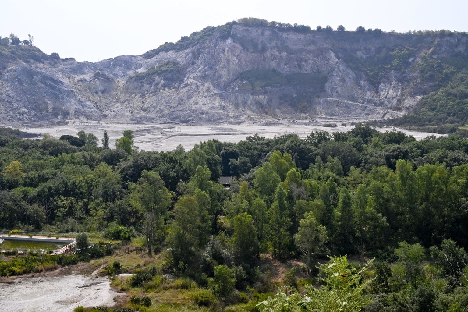 epa10885412 The closed Solfatara crater in Pozzuoli, Italy, 27 September 2023. A magnitude 4.2 earthquake occurred overnight in the Phlegraean Fields area near Naples, the biggest quake to hit the are ...