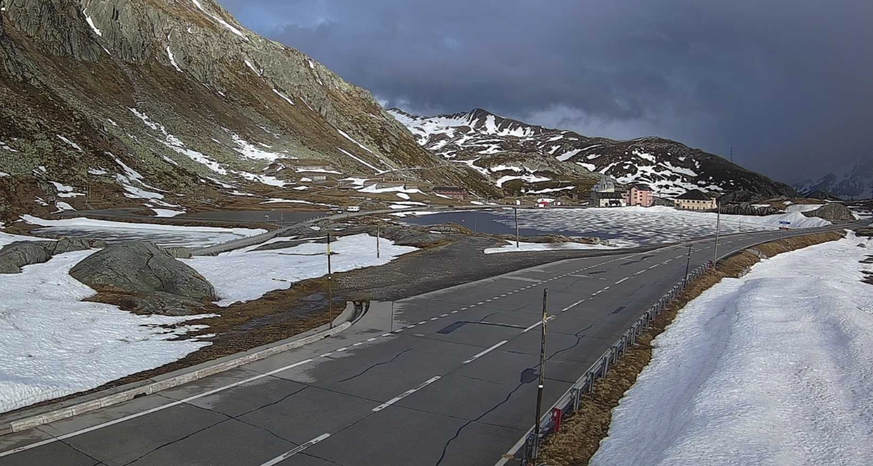 Gotthardpass Airolo 11.5.26