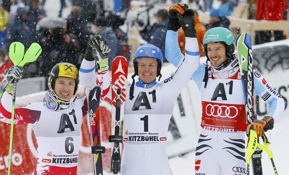 Hirscher, Hargin und Neureuther (v.l.n.r.) bilden beim Slalom von Kitzbühel das Podest.