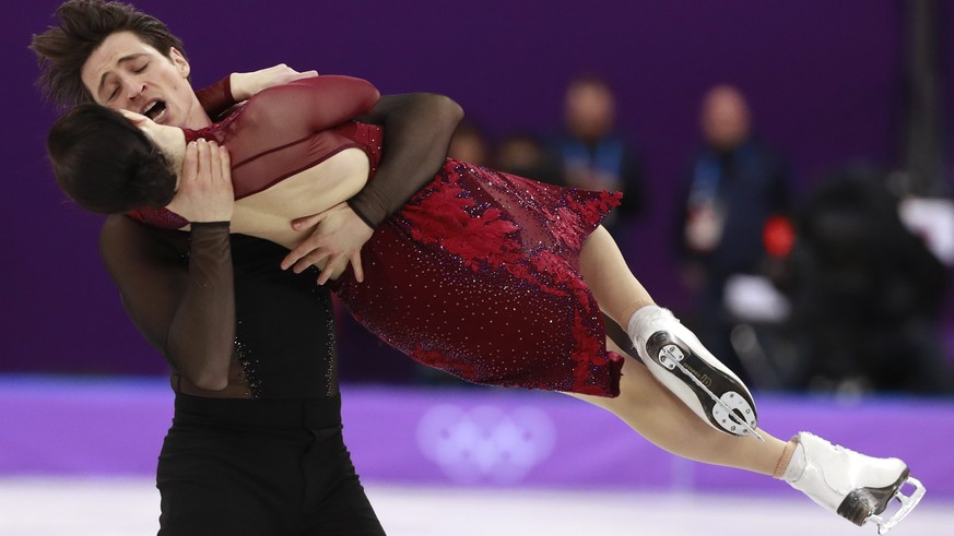epa06516705 Tessa Virtue and Scott Moir of Canada compete in the Ice Dance Free Dance of the Figure Skating Team Event competition at the Gangneung Ice Arena during the PyeongChang 2018 Olympic Games, ...