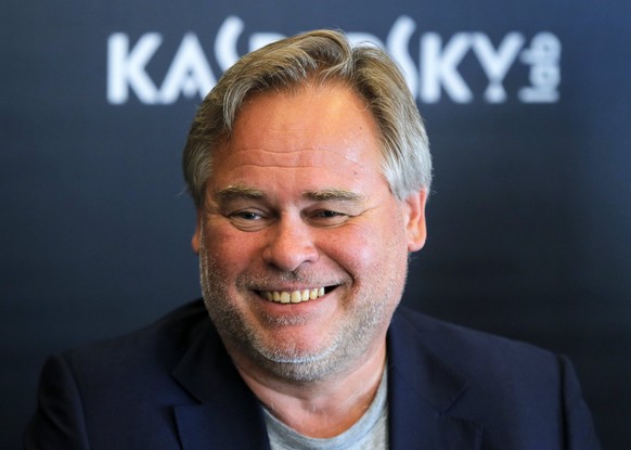 epa05917252 Eugene Kaspersky, CEO of Kaspersky Lab, attends a press conference in Moscow, Russia, 20 April 2017. The current news conference was devoted to the organization of the Moscow chess tournam ...