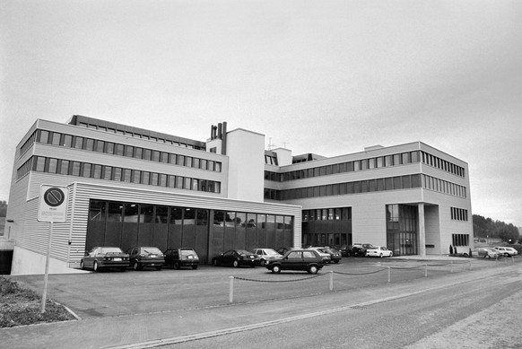 So sah der neu erbaute Hauptsitz von Sauber in Hinwil 1993 aus.