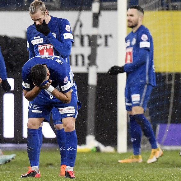 Frust bei Luzern nach der Niederlage beim Fussball Superleague Meisterschaftsspiel FC Luzern gegen BSC Young Boys in der Swissporarena in Luzern am Sonntag, 6. Dezember 2020. (KEYSTONE/Walter Bieri)