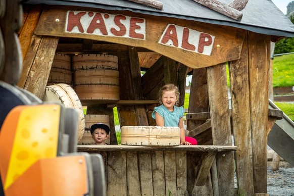 Rauszeit Spielplätze mit Aussicht Allmendhubel Schildhorn Flower Park