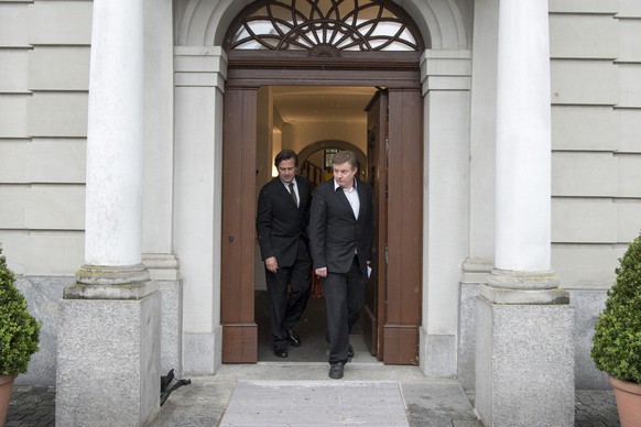 Ignaz Walker, rechts, und sein Anwalt Linus Jaeggi nach der Urteilsverkündung.