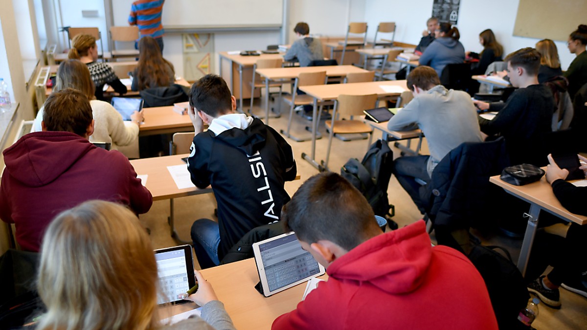 Englisch-wird-2026-an-Berufsmaturit-tsschulen-obligatorisch