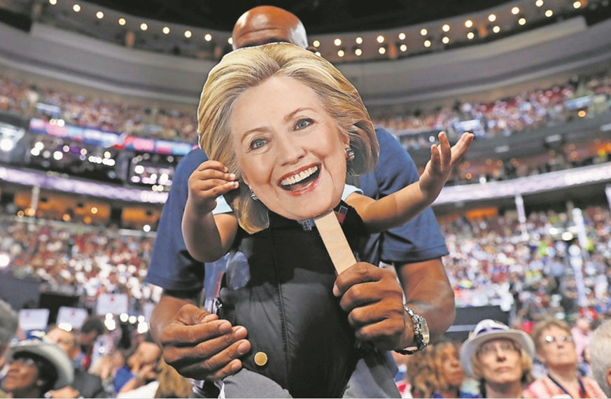 Auf ihrem Parteitag wählten die Demokraten Hillary Clinton offiziell zu ihrer Kandidatin.