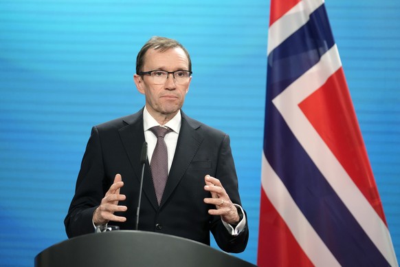 Norwegian counterpart Espen Barth Eide speaks during a joint press conference with German Foreign Minister Annalena Baerbock, at the Foreign Ministry in Berlin, Thursday, March 14, 2024. (AP Photo/Ebr ...