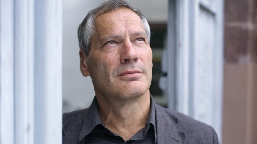 Portrait von Thomas Kessler, Integrationsdelegierter des Kantons Basel-Stadt, aufgenommen am 3. Juni 2008 in Basel, Schweiz. (KEYSTONE/Gaetan Bally)