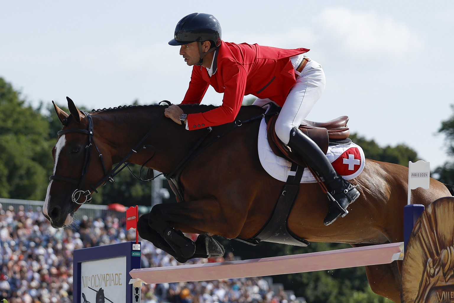 epa11515360 Steve Guerdat of Switzerland riding Dynamix de Belheme competes in the Equestrian Jumping Team Qualifier in the Paris 2024 Olympic Games, at Chateau de Versailles, France 01 August 2024. E ...