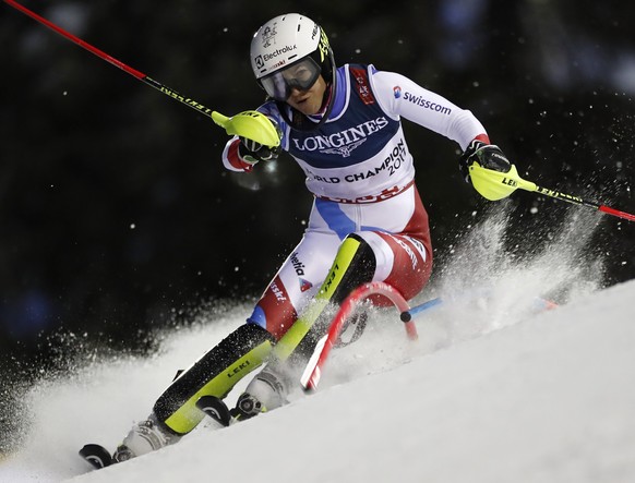 Wendy Holdener speeds down the course during the slalom portion of the women&#039;s combined, at the alpine ski World Championships in Are, Sweden, Friday, Feb. 8, 2019. (AP Photo/Gabriele Facciotti)