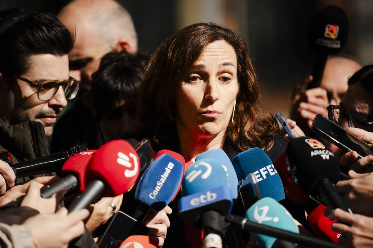 Health and the Autonomous Communities address the situation of the doctors strike at the Interterritorial Council of the SNS The Minister of Health, Mónica García, gives statements to the media before ...