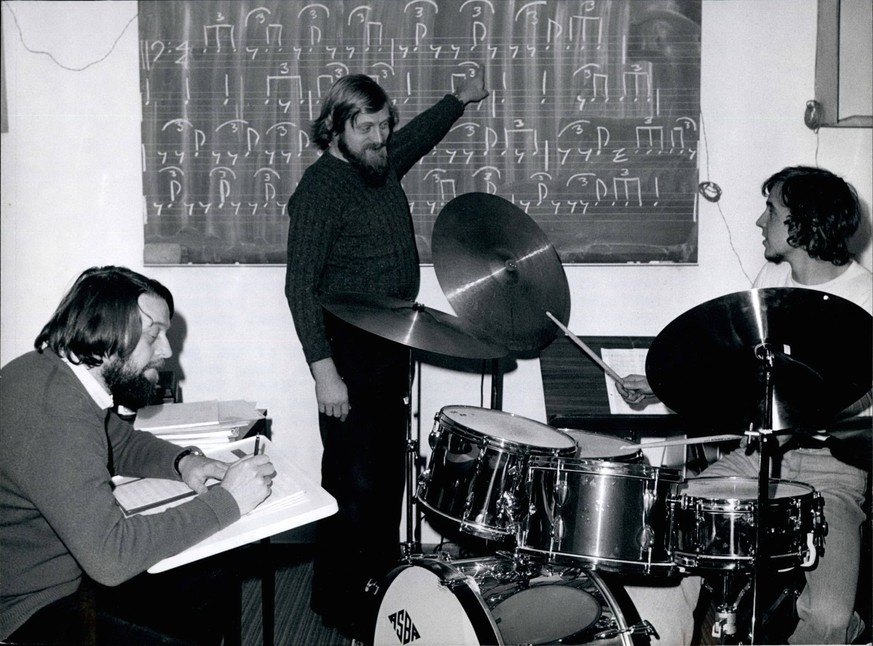 1972 - West-Germany s first Jazz school installed in Munich: The first jazz school of west-Germany was Noe opened by the well-known Munich jazz pianist Joe hider. In 18-week courses (for all interesti ...