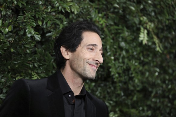 Adrien Brody arrives at the CHANEL Pre-Oscar Dinner at Madeo Restaurant on Saturday, March 3, 2018, in Los Angeles. (Photo by Omar Vega/Invision/AP)