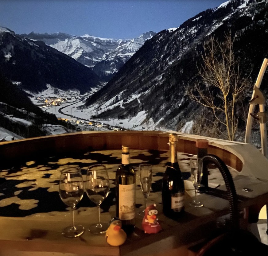 Hotpot Wellness Molkenbad.ch Gufel Engi Matt spezielle Wellness Schweiz Rauszeit