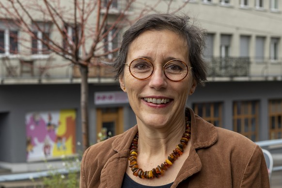 Heidi Mueck (BastA!), Kandidatin fuer den Regierungsrat, posiert als rotgruene Kandidatin fuer den zweiten Wahlgang in Basel am Donnerstag, 29. Oktober 2020. (KEYSTONE/Georgios Kefalas)