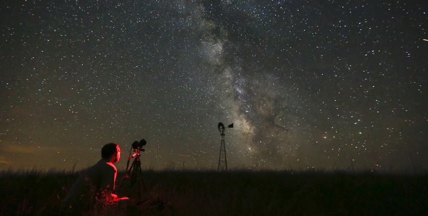 Der Nachthimmel mit der Milchstrasse bei Callaway, Nebraska (23. Juli 2014).