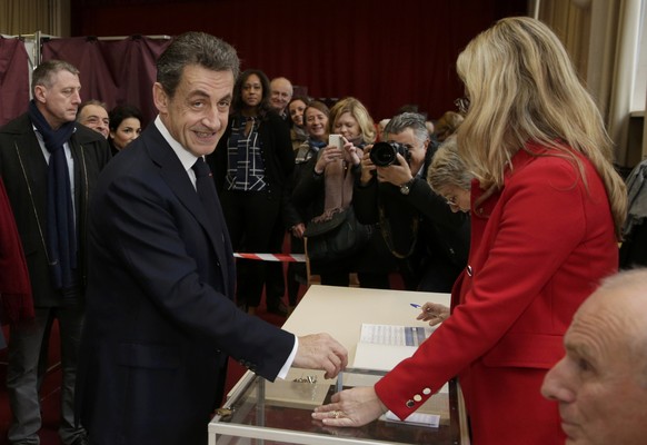 Ex-Staatschef Sarkozy bei der Stimmabgabe: Sein Wahlbündnis konnte die Regionalwahlen für sich entscheiden.<br data-editable="remove">