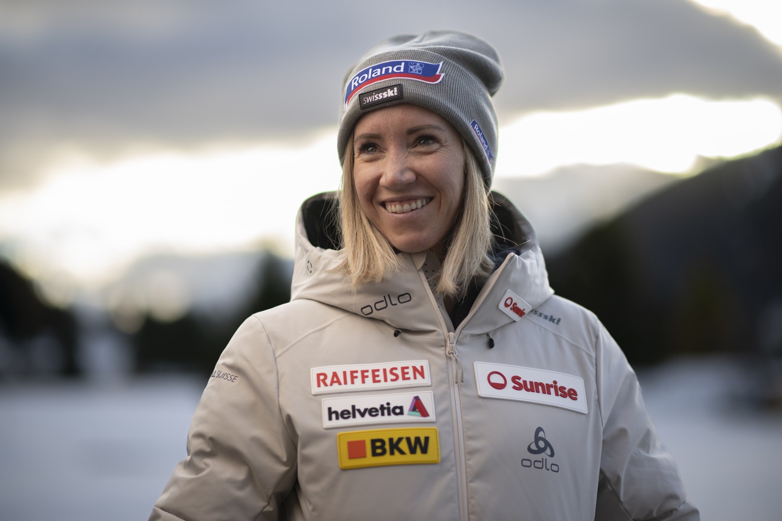 Die Schweizer Biathletin Elisa Gasparin posiert fuer ein Portrait, am Montag, 6. November 2023, in Davos. (KEYSTONE/Gian Ehrenzeller)