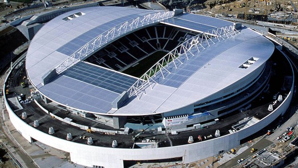 The new FC Porto soccer stadium, in Oporto, northern Portugal is seen in this Oct. 28, 2003 photo. The 50,000-seat Porto stadium will host five matches, including the opening game, of the Euro 2004 Eu ...