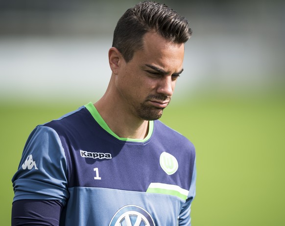 ARCHIVBILD ZUM WECHSEL VON DIEGO BENAGLIO ZU MONACO --- Diego Benaglio, aufgenommen im Trainingslager des VfL Wolfsburg, aufgenommen am Donnerstag, 9. Juli 2015, in Bad Ragaz. (KEYSTONE/Gian Ehrenzell ...